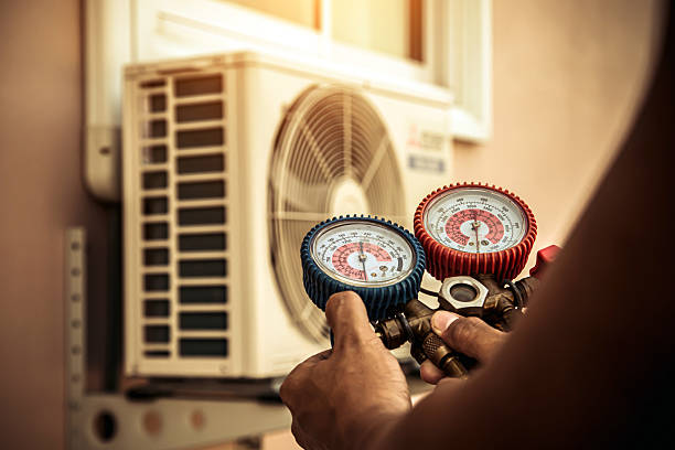Professional Ac Installation technician working in Village Mills, TX